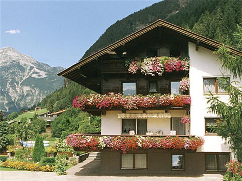 Gaestehaus Gisela Bruck am Ziller Exteriér fotografie